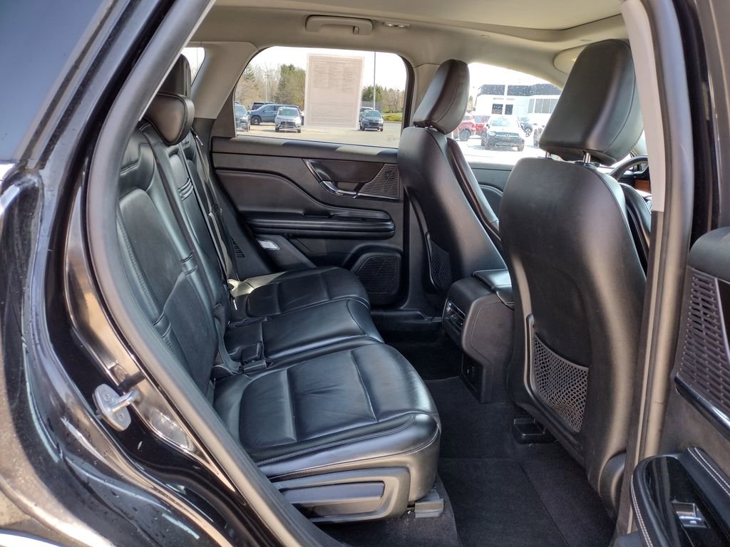 Used 2022 Lincoln Corsair Reserve image 11