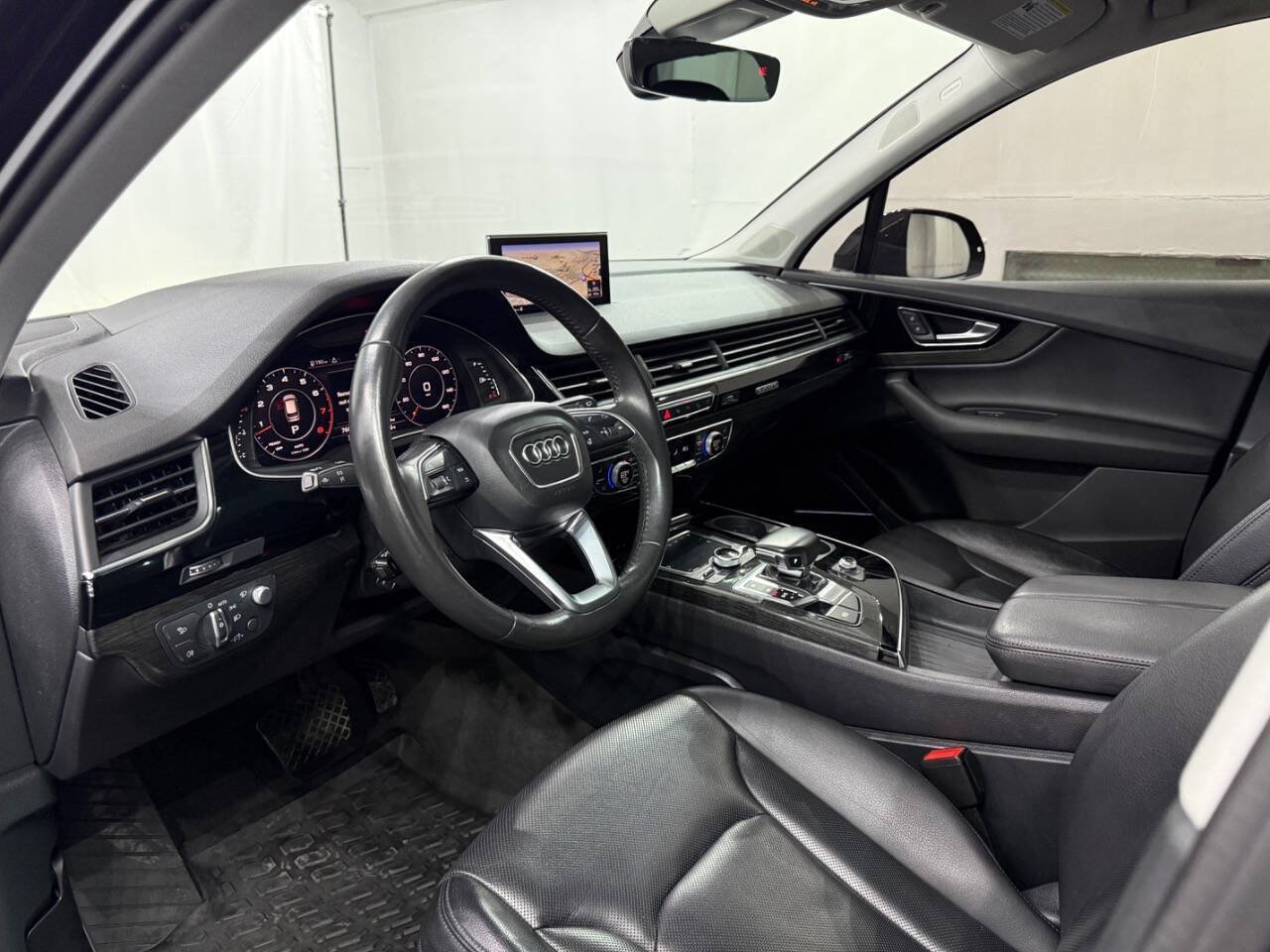 Used 2019 Audi Q7 3.0T Prestige AWD/4WD image 9