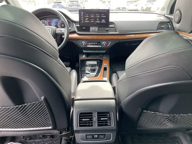 Used 2023 Audi Q5 2.0T Premium Plus w/ Premium Plus Package AWD/4WD image 17