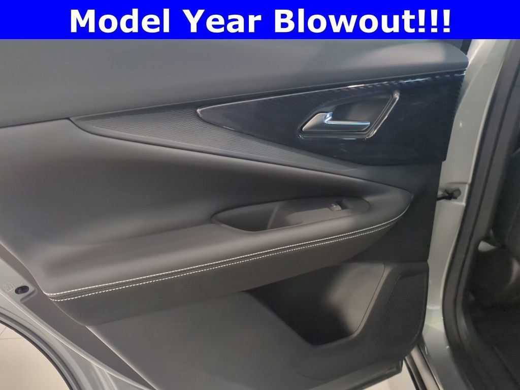 New 2024 Chevrolet Blazer EV LT AWD/4WD image 18