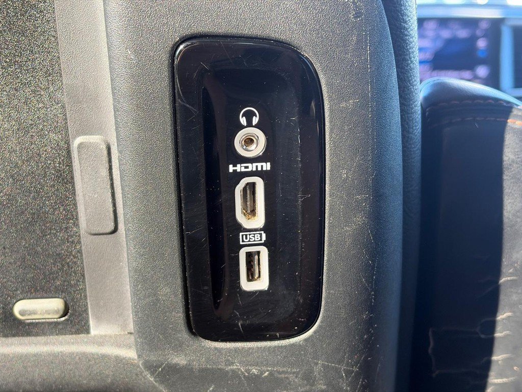 Used 2020 Chrysler Pacifica Touring-L Plus FWD image 20