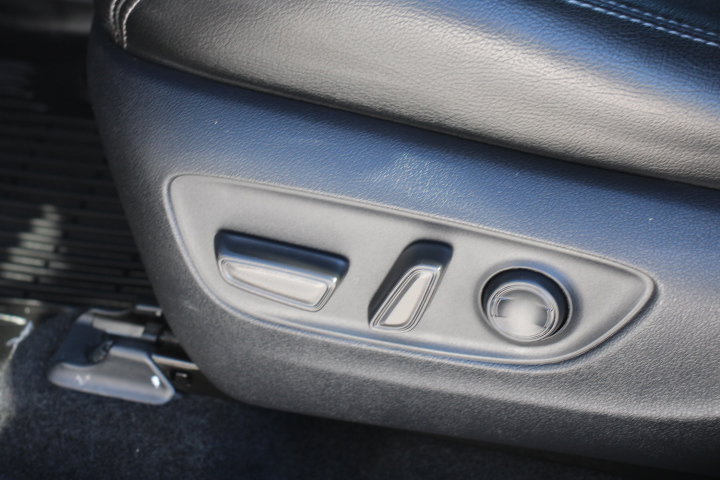 Certified 2024 Toyota RAV4 XLE w/ Convenience Package image 12