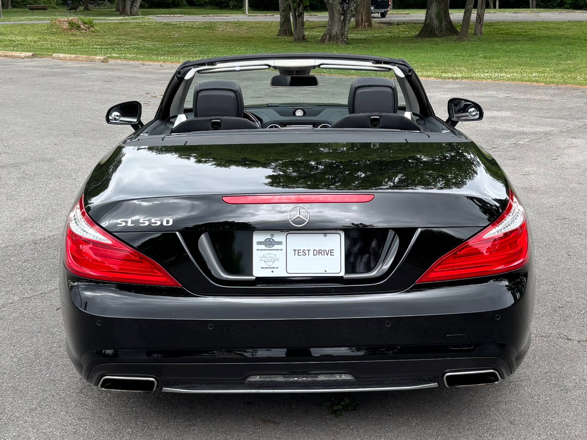 Used 2014 Mercedes-Benz SL 550 image 5