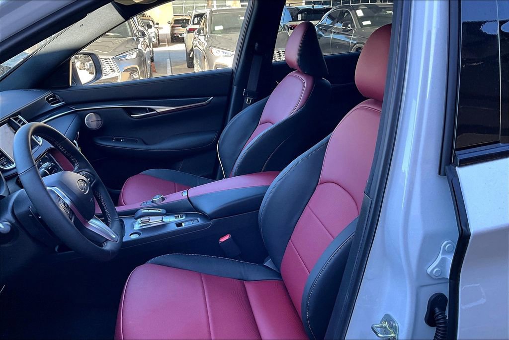 New 2025 INFINITI QX50 Sport image 14