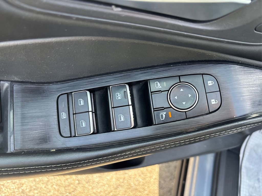 Used 2023 Nissan Rogue SL w/ SL Premium Package image 40