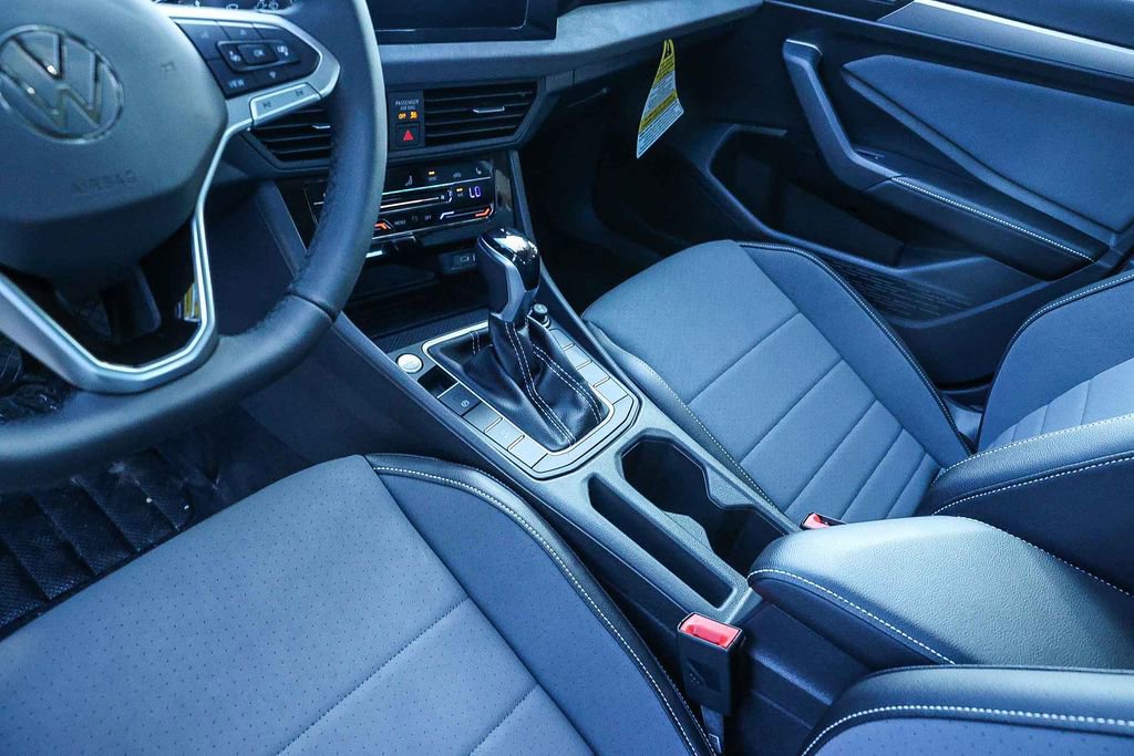 New 2026 Volkswagen Jetta SE FWD image 30