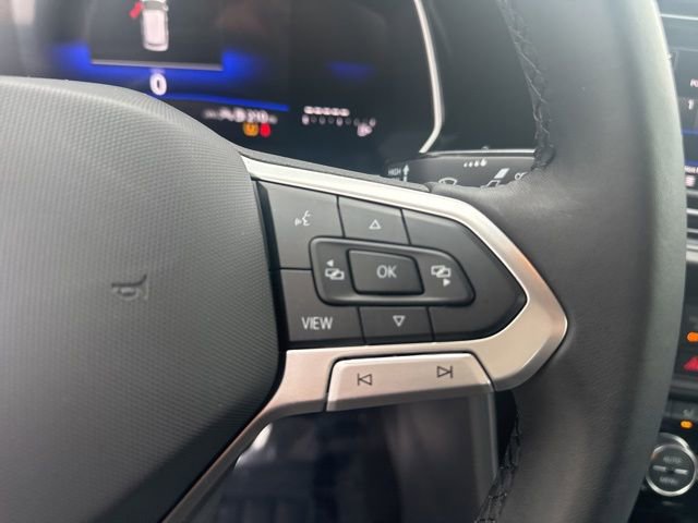 Used 2024 Volkswagen Jetta SE image 18