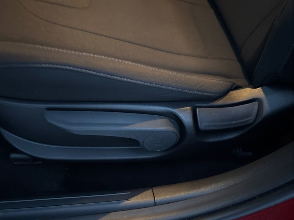 Used 2025 Hyundai Elantra Sport image 22