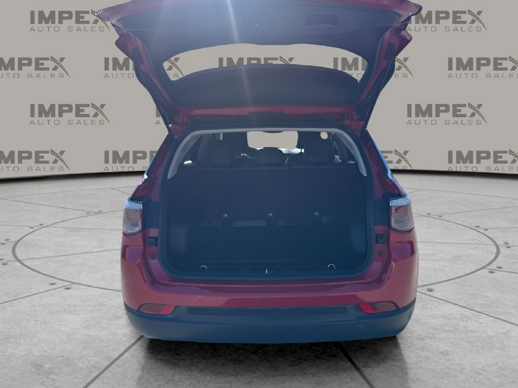 Used 2019 Jeep Compass Latitude w/ Popular Equipment Group FWD image 25