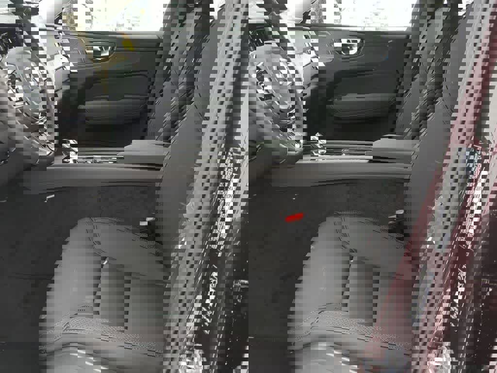 New 2026 Volvo XC60 T8 Plus w/ Protection Package Premier image 15