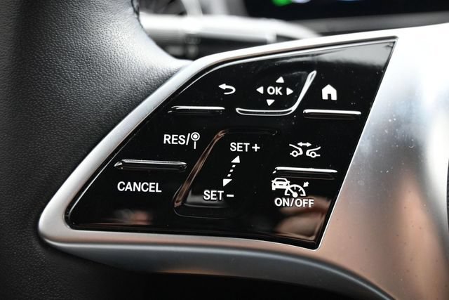 Used 2023 Mercedes-Benz EQE 500 4MATIC Sedan w/ Pinnacle Trim Package image 17