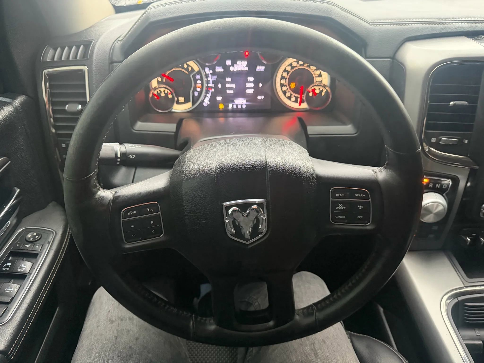 Used 2017 RAM 1500 Sport image 11