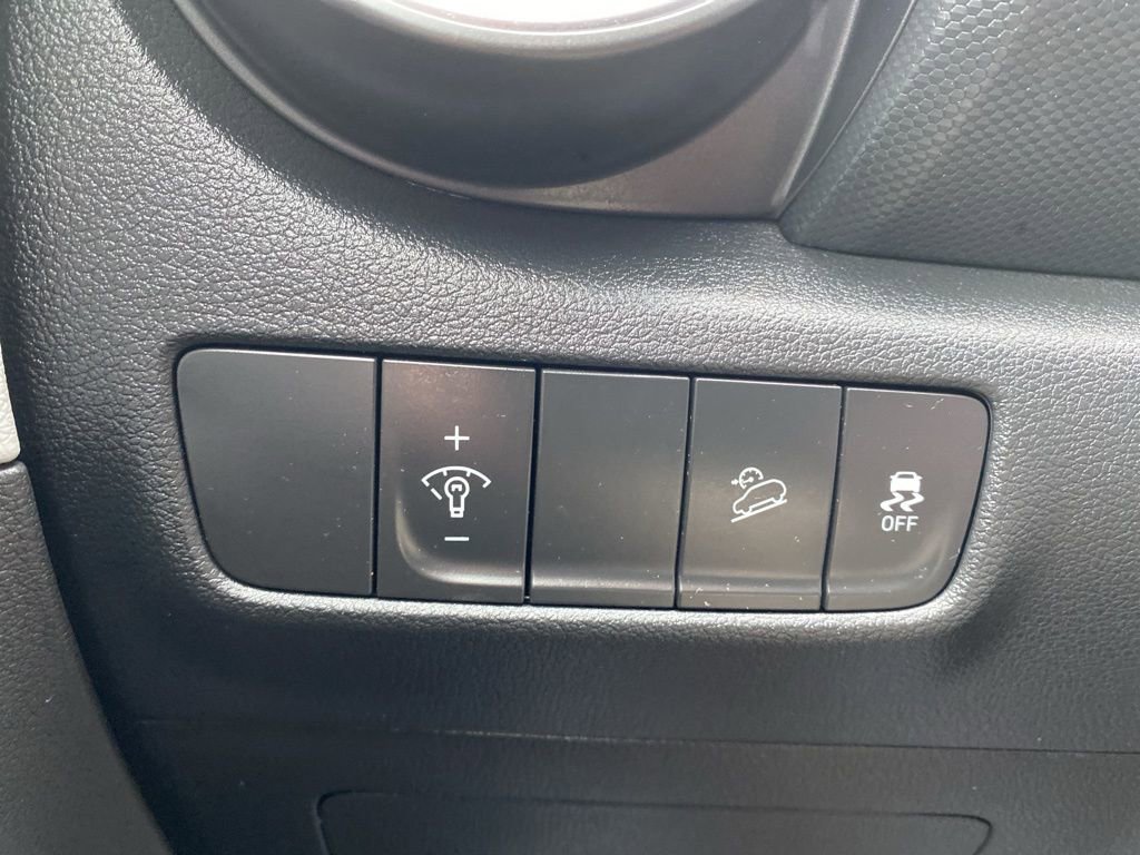 Certified 2023 Hyundai Kona SEL image 22