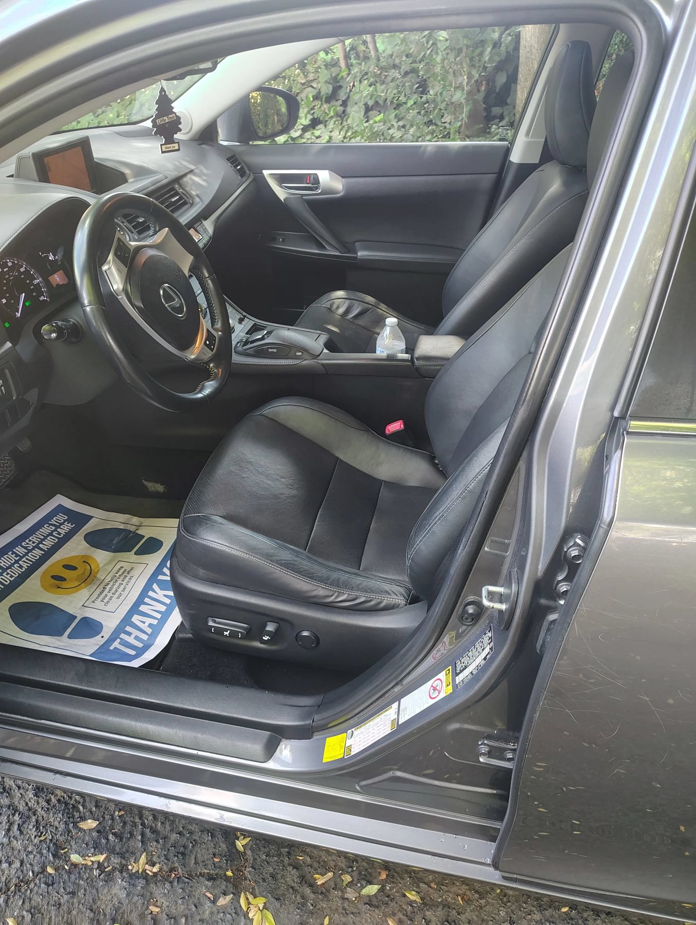 Used 2012 Lexus CT 200h Premium w/ Leather Pkg FWD image 5