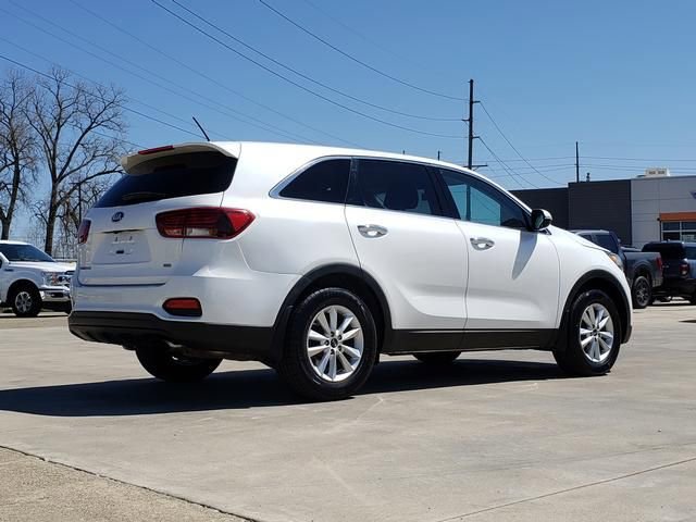 Used 2019 Kia Sorento LX image 9