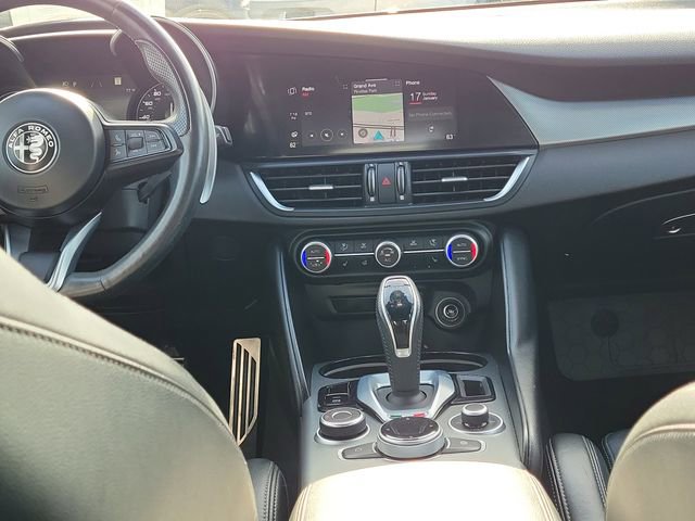 Used 2022 Alfa Romeo Giulia Veloce image 15