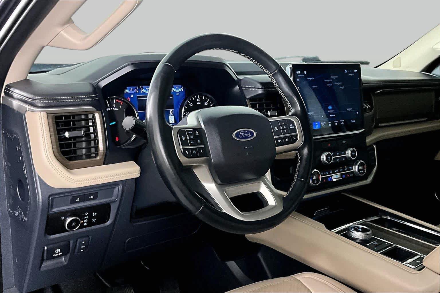 Used 2023 Ford Expedition Max Limited RWD image 16