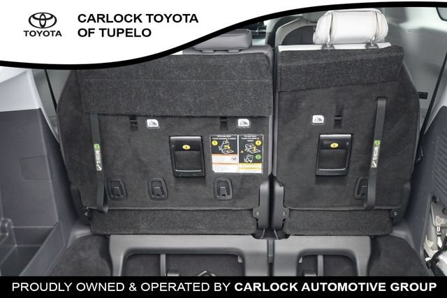 Used 2024 Toyota Sienna XSE FWD image 19
