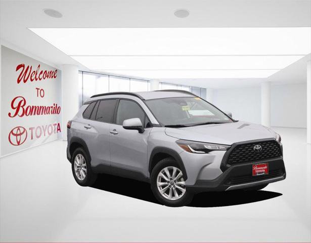 Certified 2024 Toyota Corolla Cross LE image 2