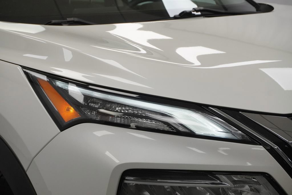 Used 2021 Nissan Rogue SV AWD/4WD image 5