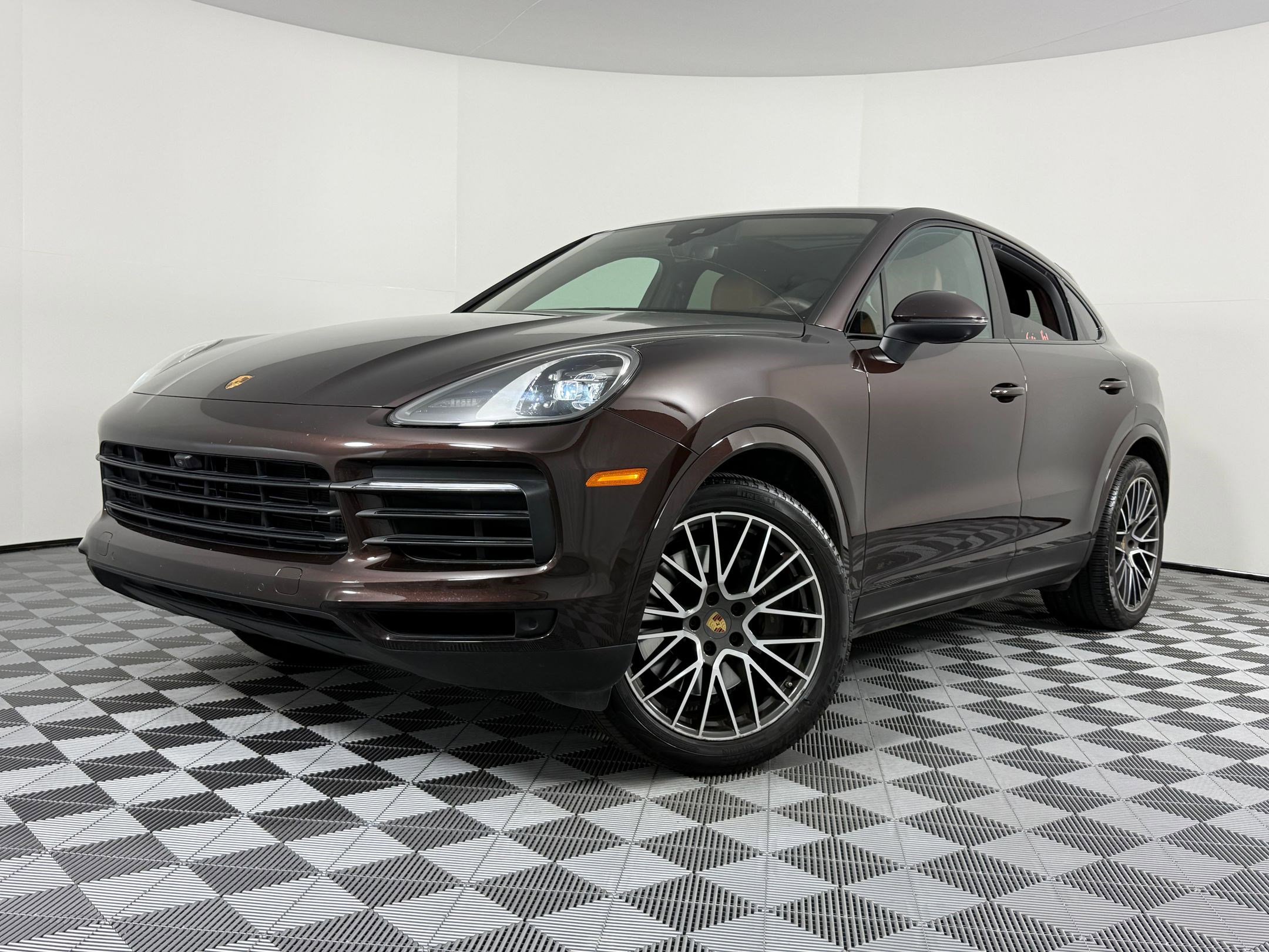 Certified 2023 Porsche Cayenne Platinum Edition