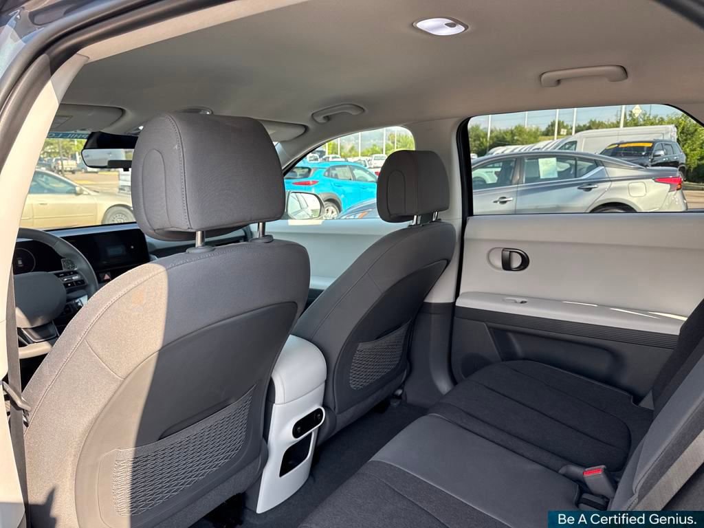 Used 2025 Hyundai Ioniq 5 SE image 39