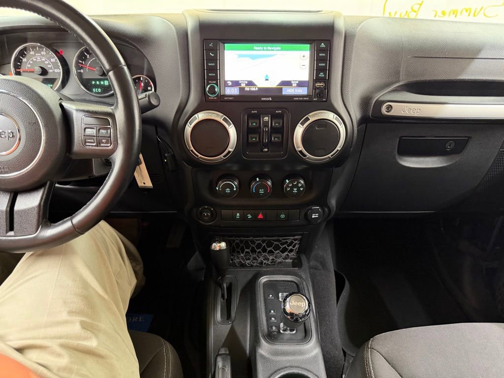 Used 2017 Jeep Wrangler Unlimited Sahara image 24