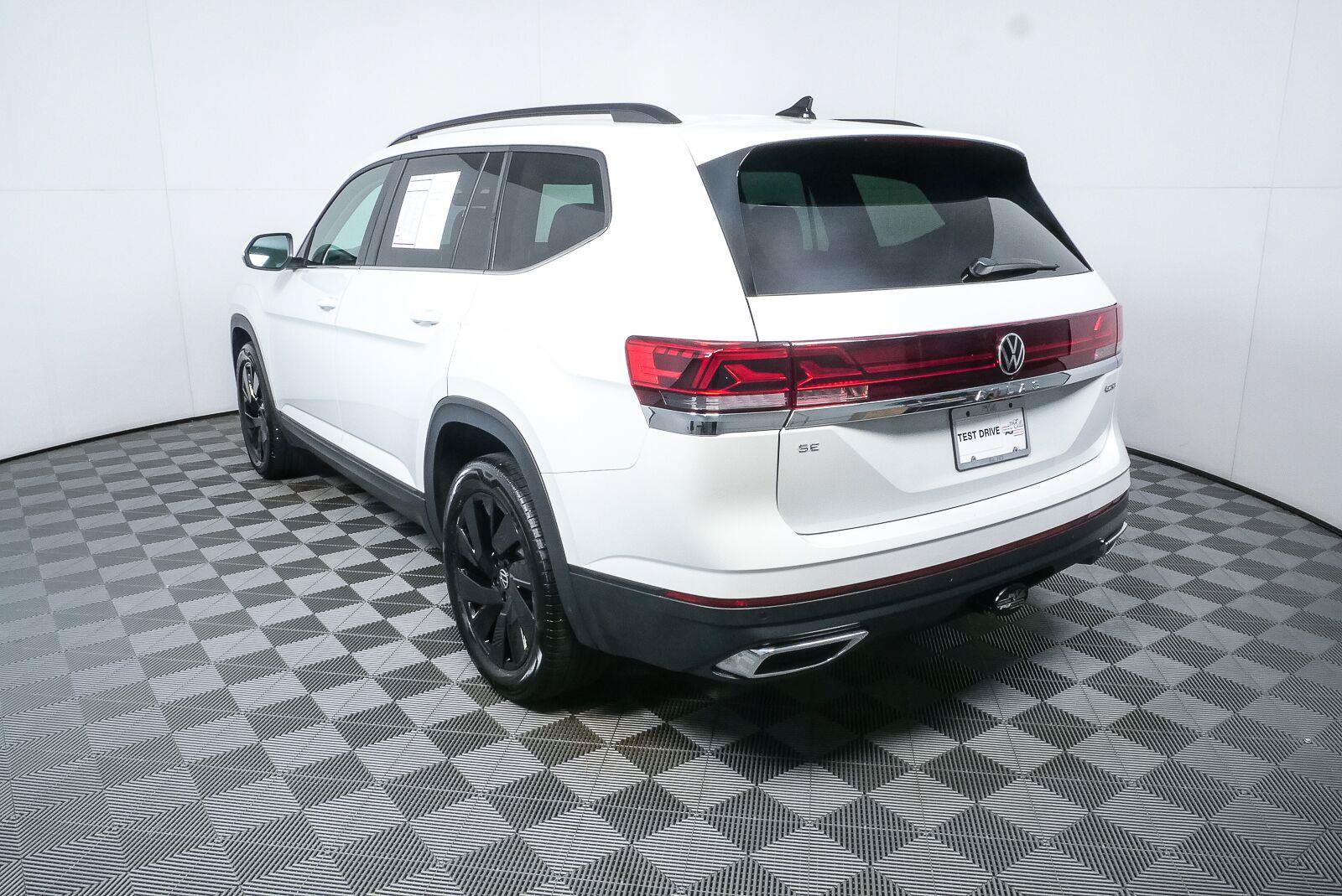 Used 2026 Volkswagen Atlas SE w/ Panoramic Sunroof Package AWD/4WD image 27