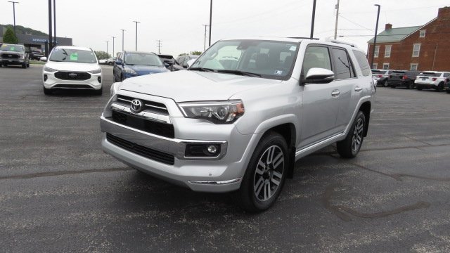Used 2023 Toyota 4Runner Limited image 3