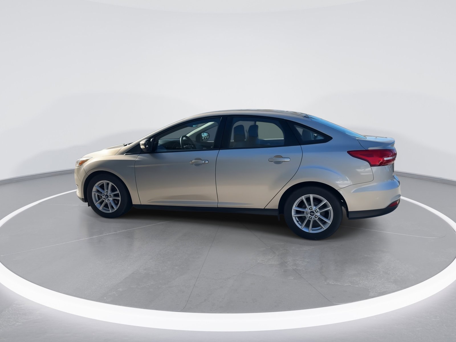 Used 2017 Ford Focus SE image 6