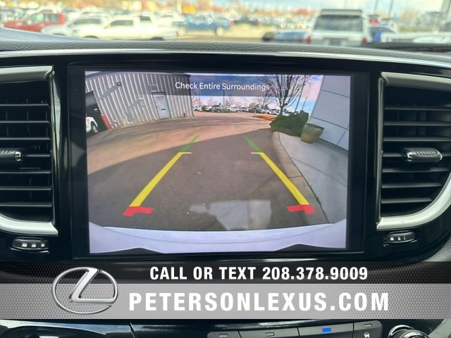Used 2024 Chrysler Pacifica Touring-L image 15