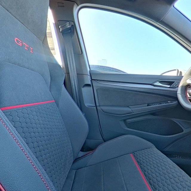 New 2026 Volkswagen GTI SE image 29