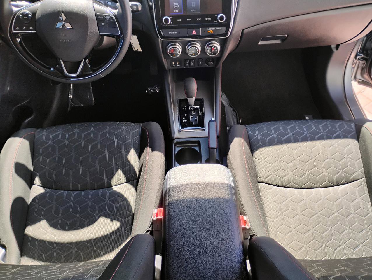 Used 2023 Mitsubishi Outlander Sport LE image 56