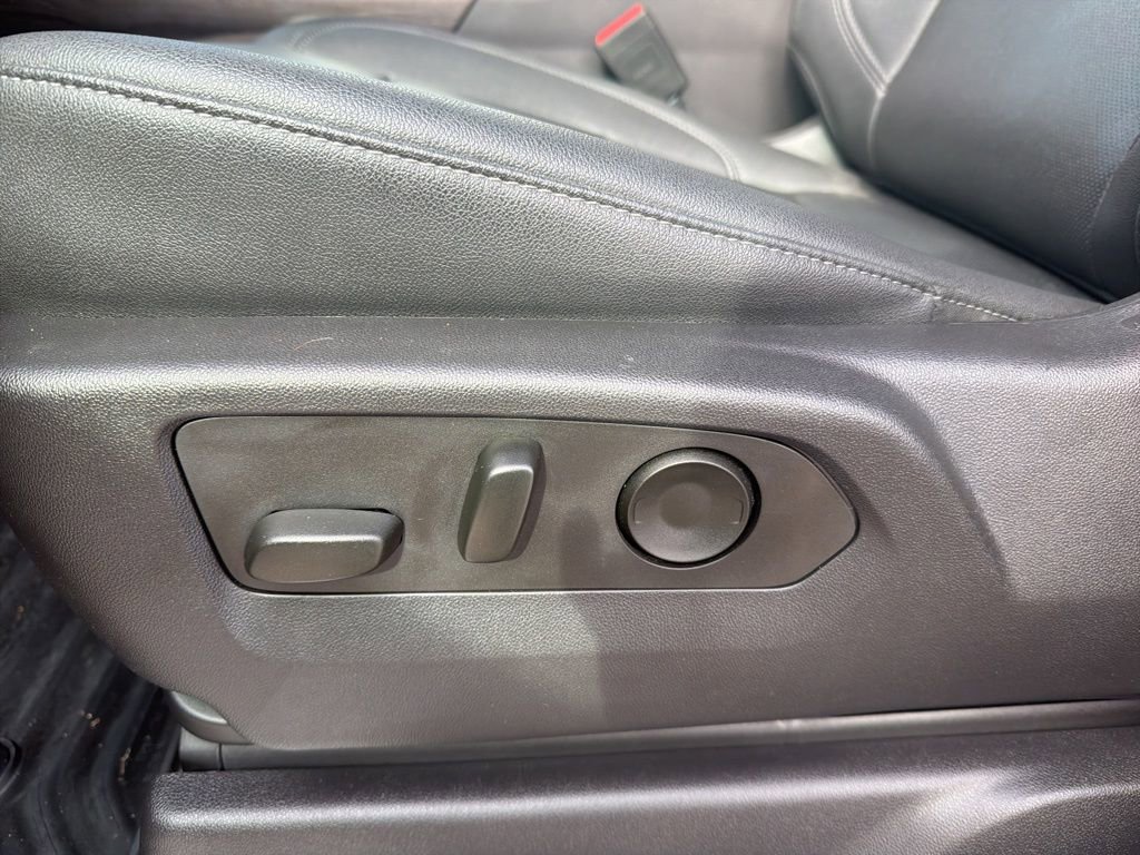 Used 2023 Chevrolet Silverado 1500 LTZ w/ Technology Package image 15