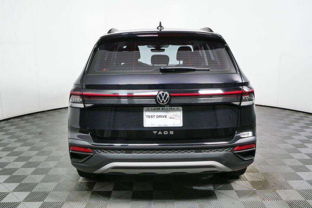 Used 2025 Volkswagen Taos S FWD image 23