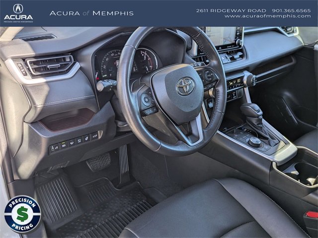 Used 2021 Toyota RAV4 Limited image 11