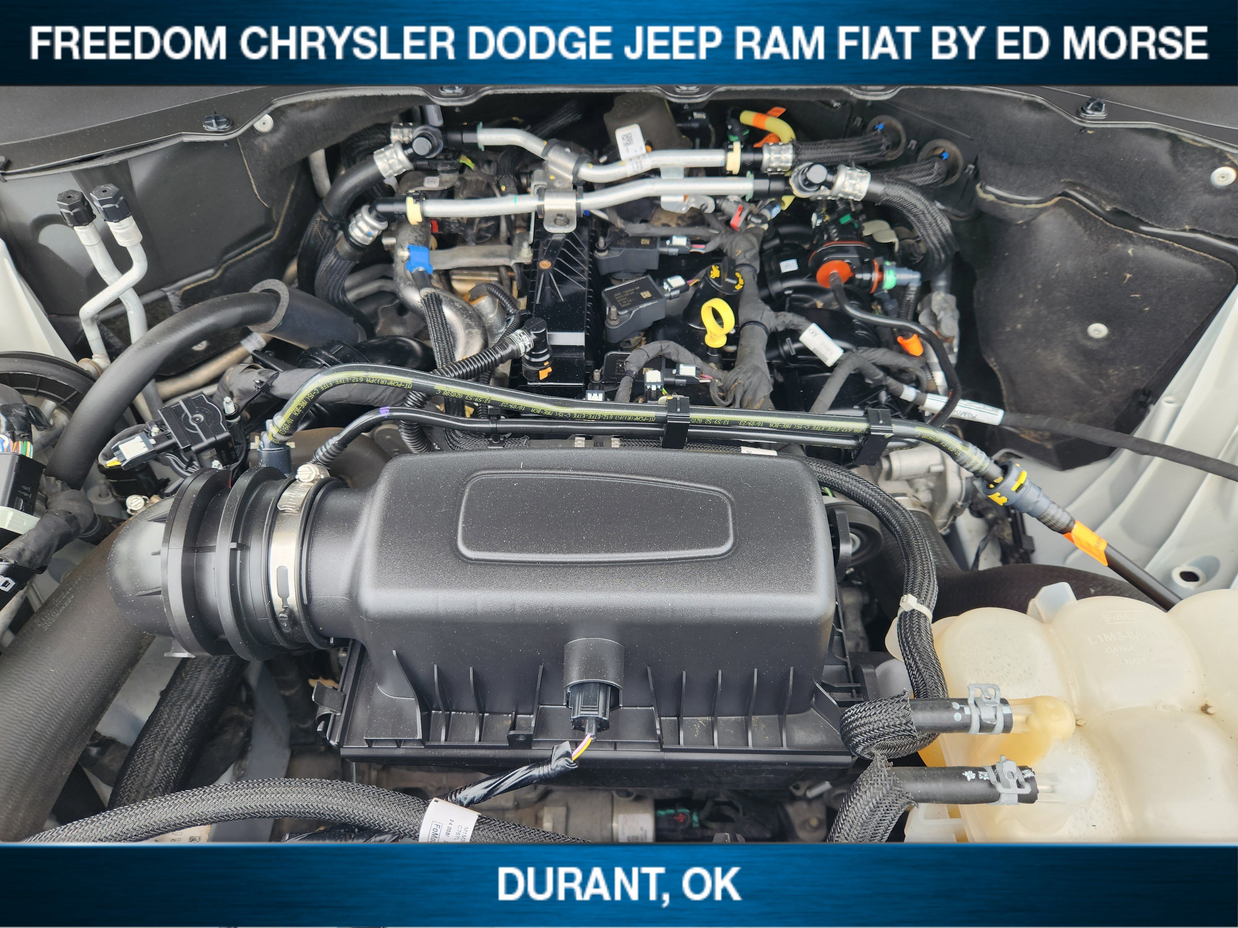 Used 2024 Ford Explorer XLT w/ Equipment Group 202A AWD/4WD image 23