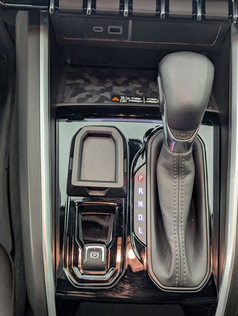 Used 2023 Chevrolet Colorado LT w/ LT Convenience Package II image 23