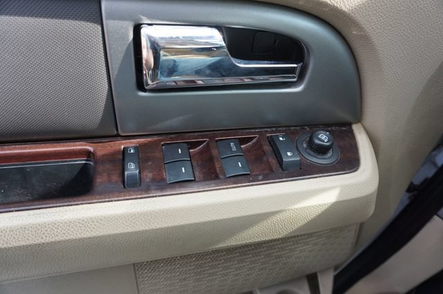Used 2014 Ford Expedition XLT w/ Equipment Group 202A RWD image 13