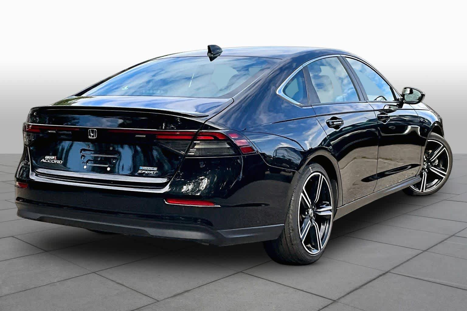 Used 2023 Honda Accord Sport image 13