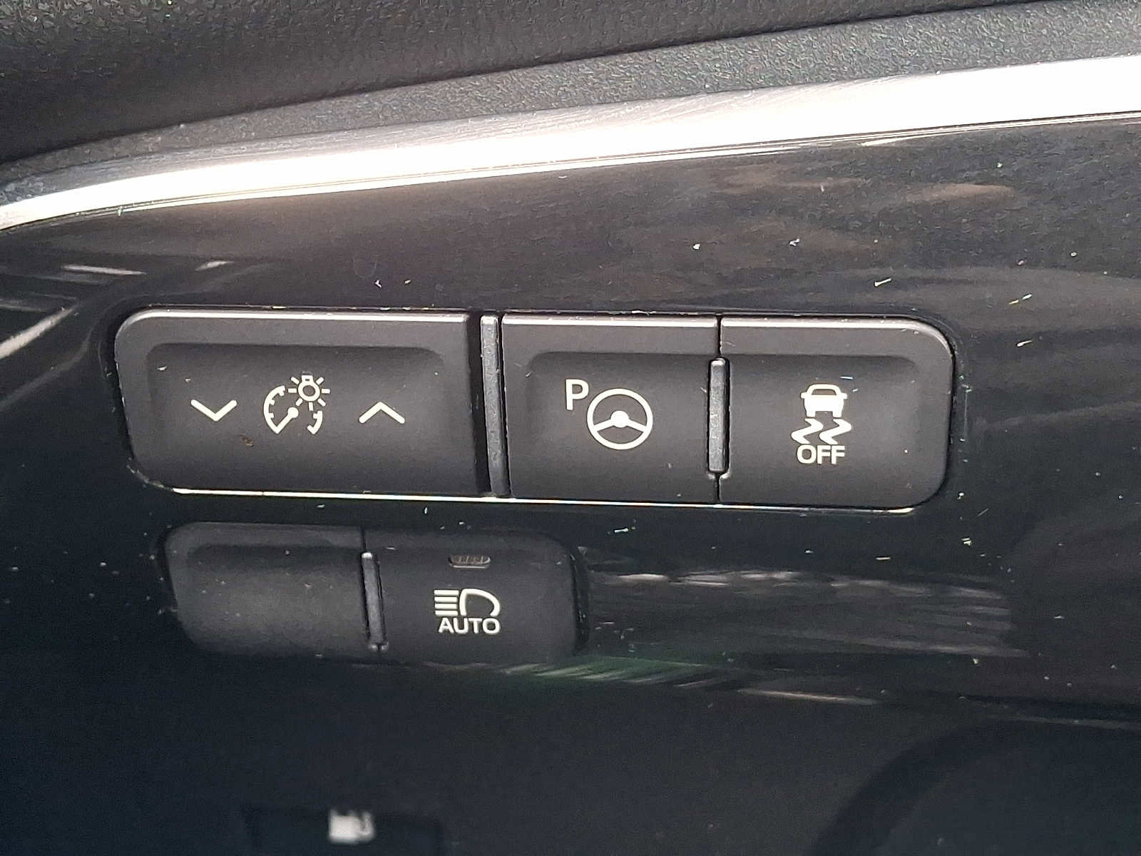 Used 2018 Toyota Prius Four Touring image 21