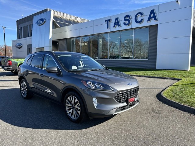 Used 2022 Ford Escape Titanium w/ Class II Trailer Tow Package image 1
