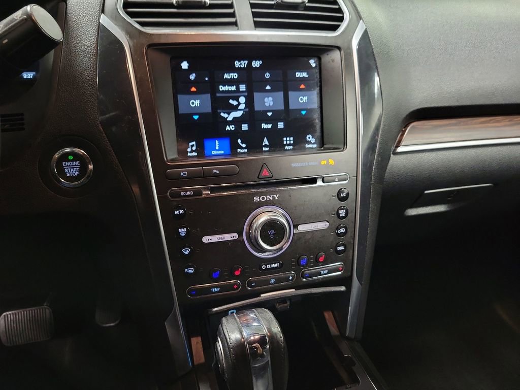 Used 2018 Ford Explorer Limited AWD/4WD image 15