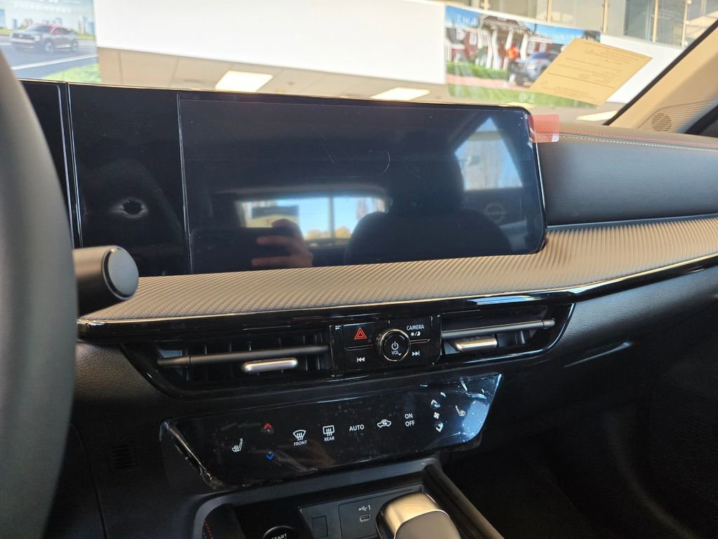 New 2026 Nissan Kicks SR w/ Cold Weather Package image 11