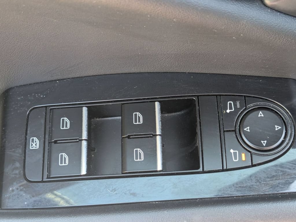 Used 2025 MAZDA MAZDA3 Hatchback w/ Select Sport Pkg FWD image 13