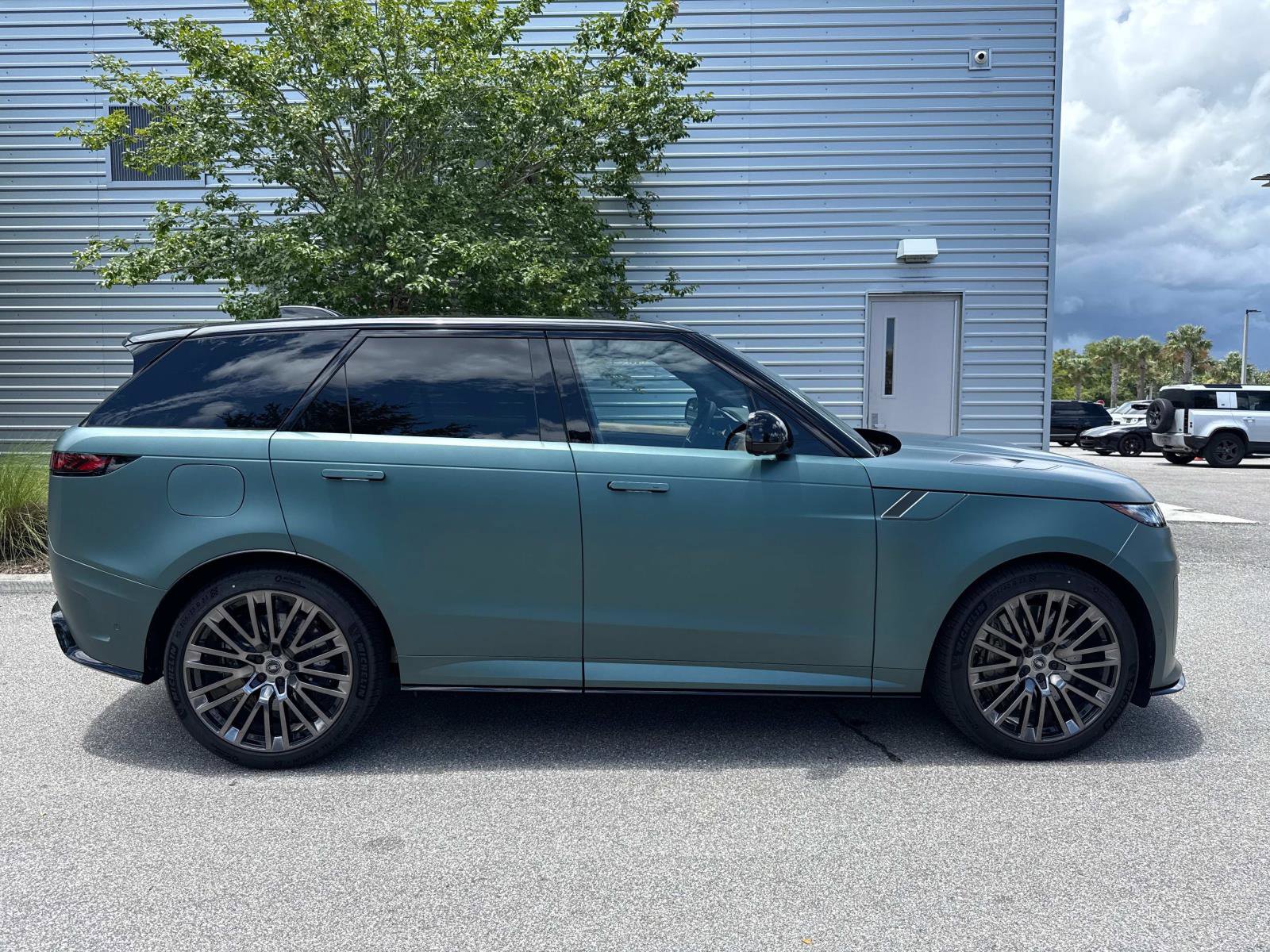 New 2025 Land Rover Range Rover Sport SV Edition Two image 2