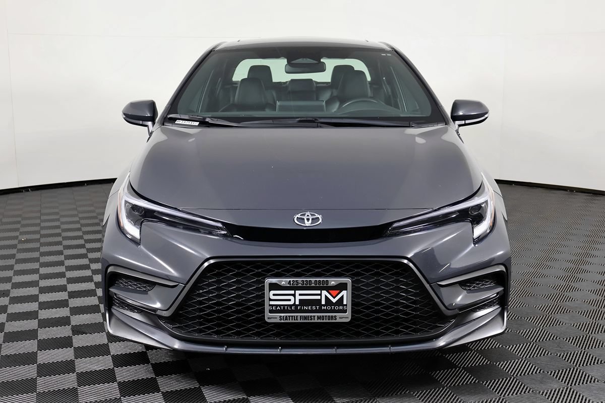 Used 2024 Toyota Corolla XSE FWD image 4