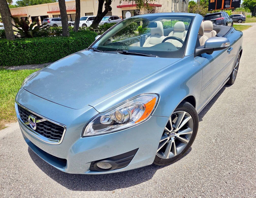 Used 2012 Volvo C70 T5 FWD image 2