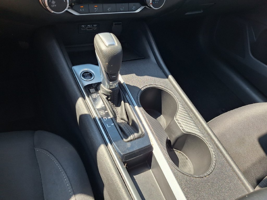 Used 2025 Nissan Altima 2.5 SV FWD image 13