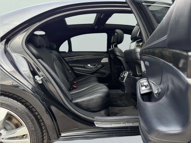 Used 2015 Mercedes-Benz S 550 4MATIC Sedan image 40